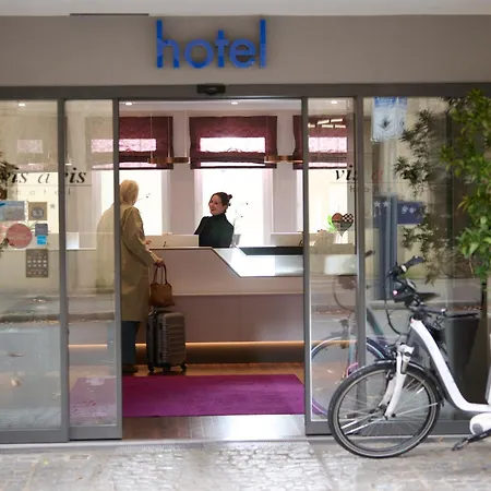 Hotel Vis A Vis-3