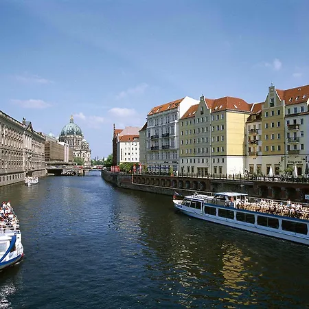 ibis Styles Berlin Treptow-2