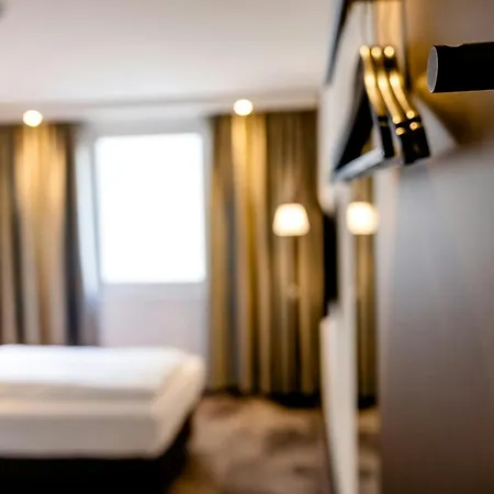 Motel One München Sendlinger Tor-3