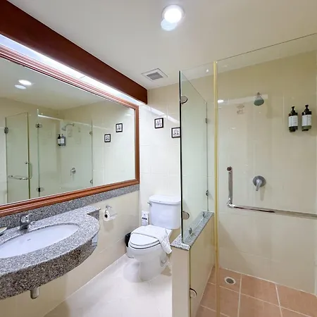 Pinnacle Lumpini Park Hotel-3