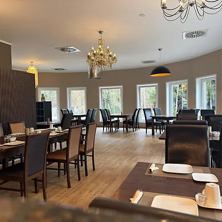 Hotel Haus Hubertus-3