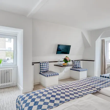 Hotel Strandschlösschen-3