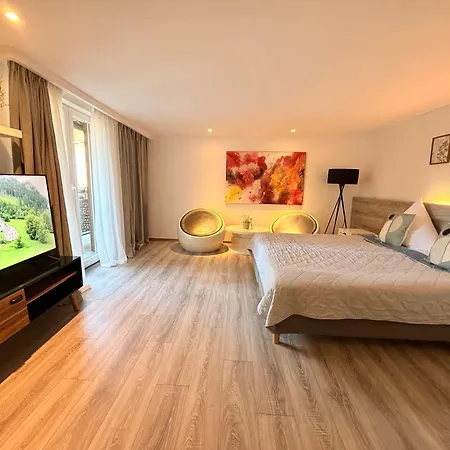 Das Waldhaus-2