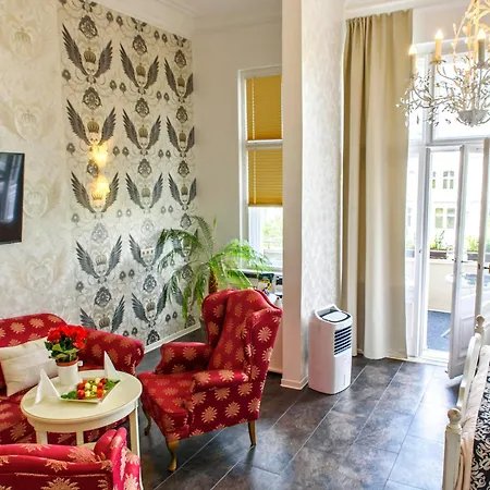 Hotel Augusta Am Kurfürstendamm-3