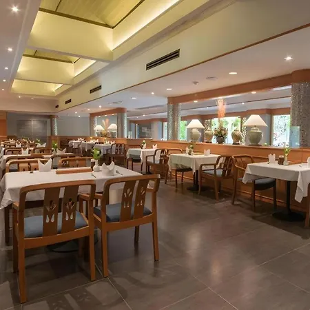 Holiday Garden Hotel-3