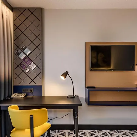Mercure Hotel Freiburg am Münster-3