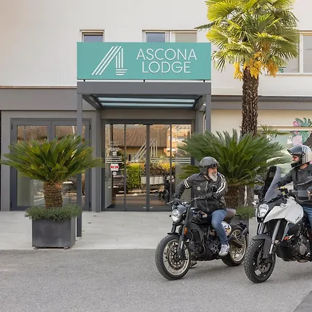 Ascona Lodge, Pool & Garden Retreat-3