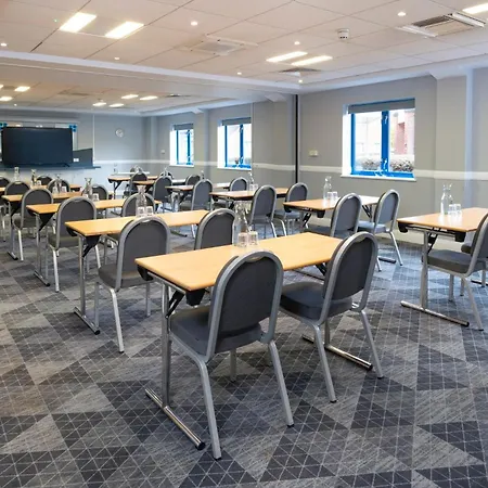 Holiday Inn Express Birmingham Airport Nec By Ihg-2