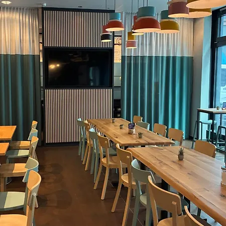 MEININGER Hotel Frankfurt Main / Airport-3