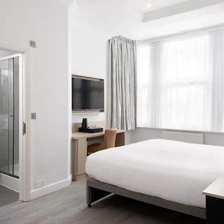 Spark By Hilton London Chiswick-2