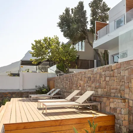 Finchley Guesthouse In Camps Bay-2
