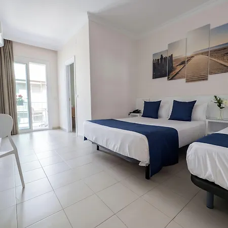 Hotel Medium Claramar-3