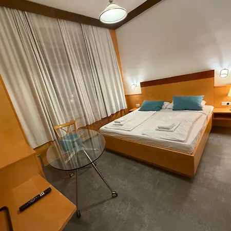 Hotel Hadrigan-3