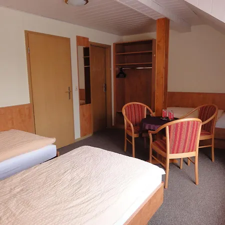 Hotel Garni Melchendorf-3