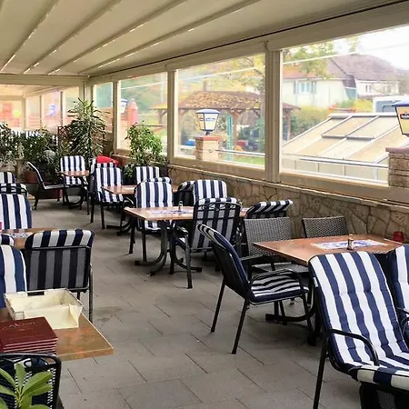 Hotel-Restaurant Axion-3