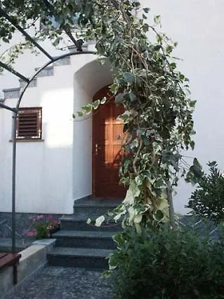 House Dina-2