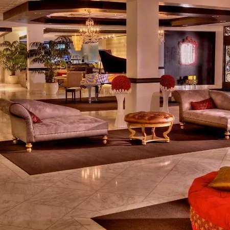Royal Resort-3