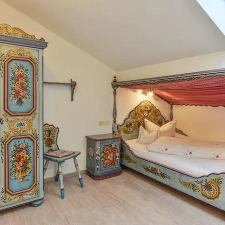 Ferienhotel Hahn Garni-2