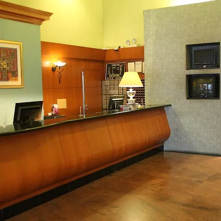 Strand Hotel-2