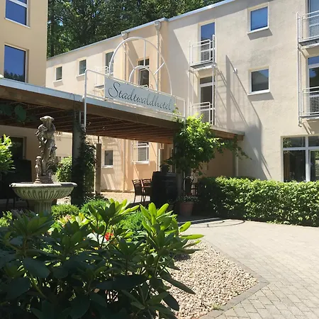 Schroeders Stadtwaldhotel-3