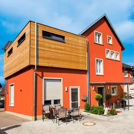 Hotel Löwen Garni - B&B-2