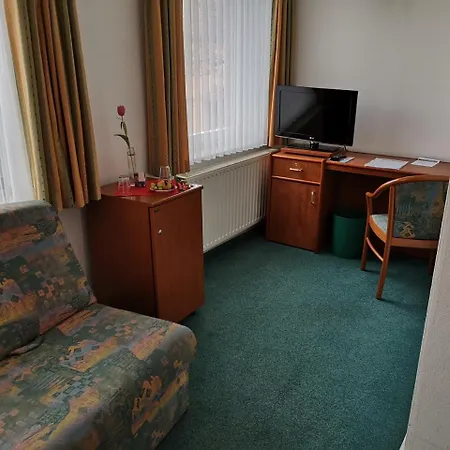 Garni-Hotel Alt Wernigeröder Hof-3