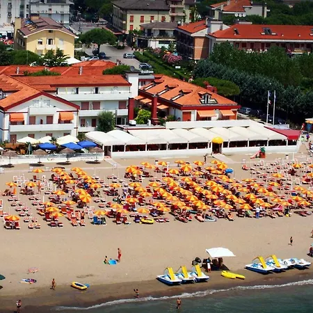Hotel Righetto Fronte Mare-2