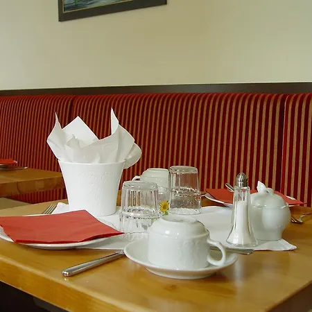 Hotel Altes Hafenhaus-3