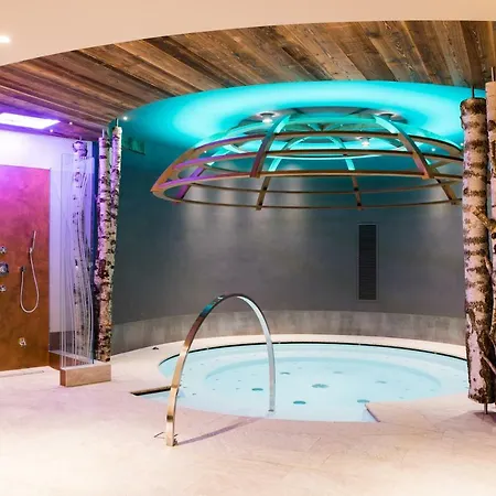 Hotel Alaska-3