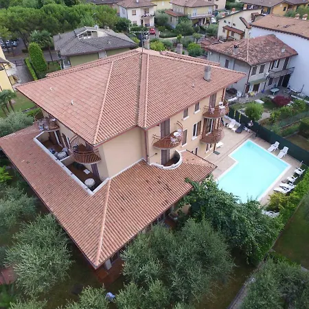 Hotel Chiara-3