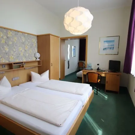 Hotel Pfaffenmuehle Aschaffenburg/ Damm-3
