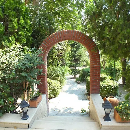 Uslan Hotel Kusadasi-2