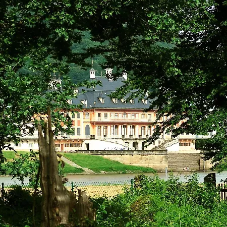 Therese-Malten-Villa-2