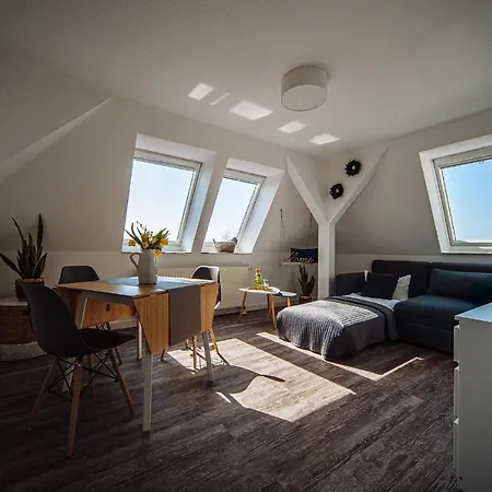 Apartmenthaus Kaiser Friedrich-3