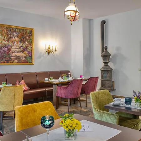 Hotel Lipmann Am Klosterberg-3