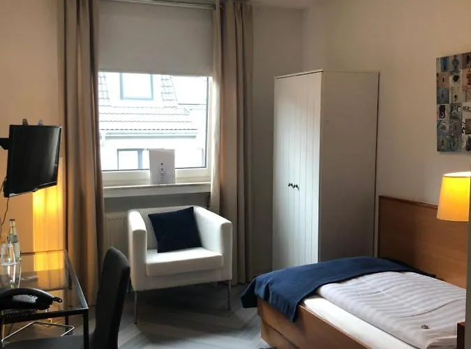 Bensons Hotel