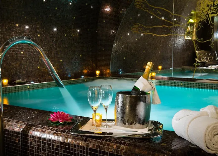 Hotel mit Pool: Hotel Da Vinci & Spa