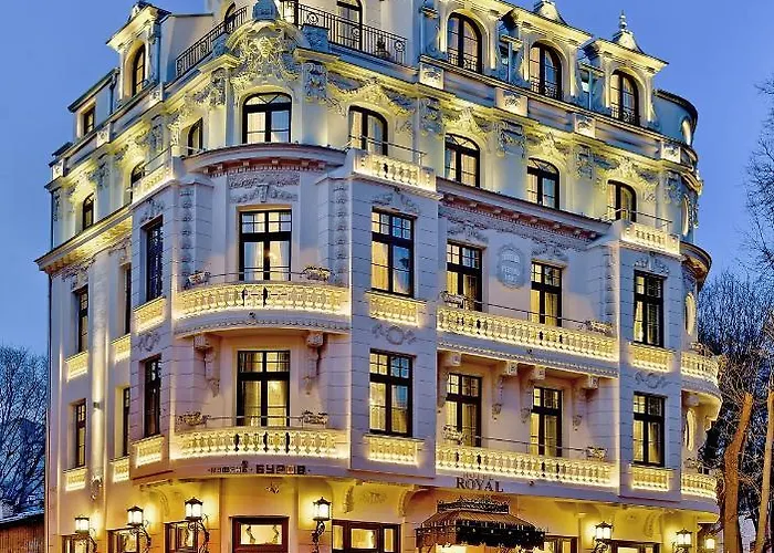 Royal Hotel