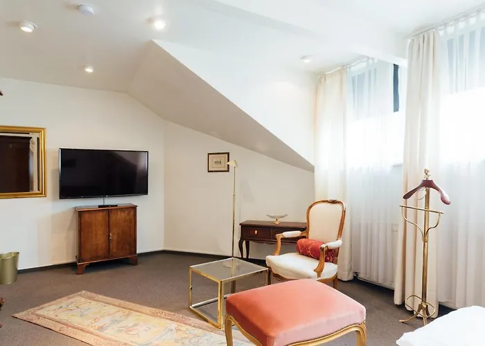 Das Kleine Hotel