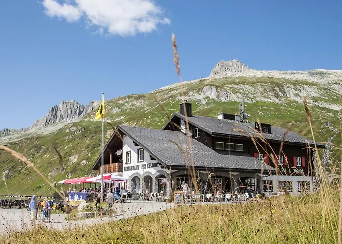  Berggasthaus Piz Calmot