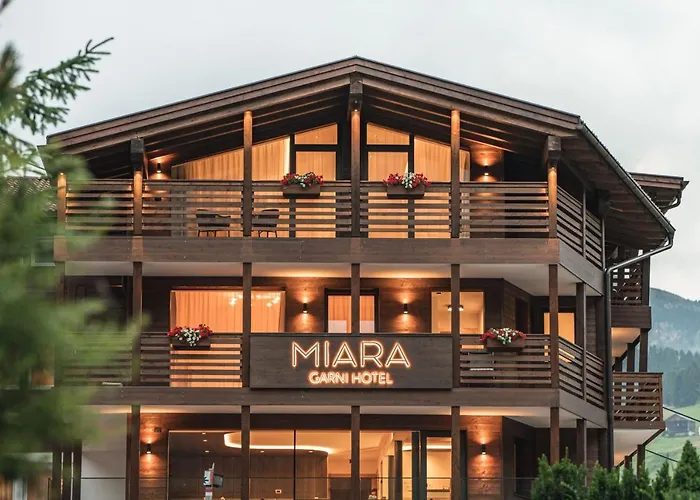 Garni Hotel Miara - Your Dolomites Home