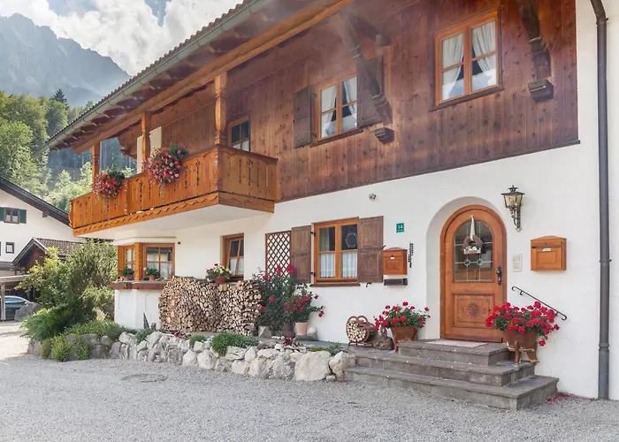 Ferienvermietung: Ferienwohnung Alpenrose