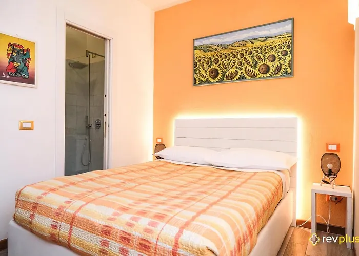 Lia Rooms