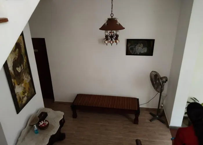 Hotel nahe College: Ellen'S Place