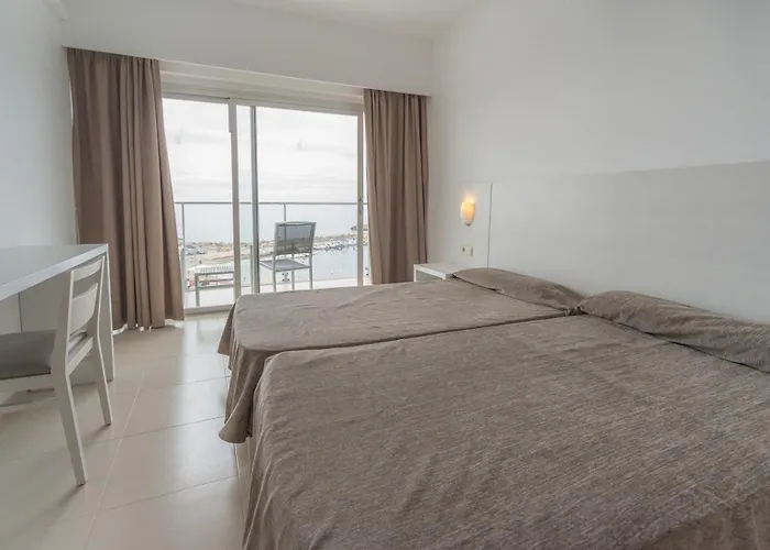 Ferienvermietung: Apartamentos Embat