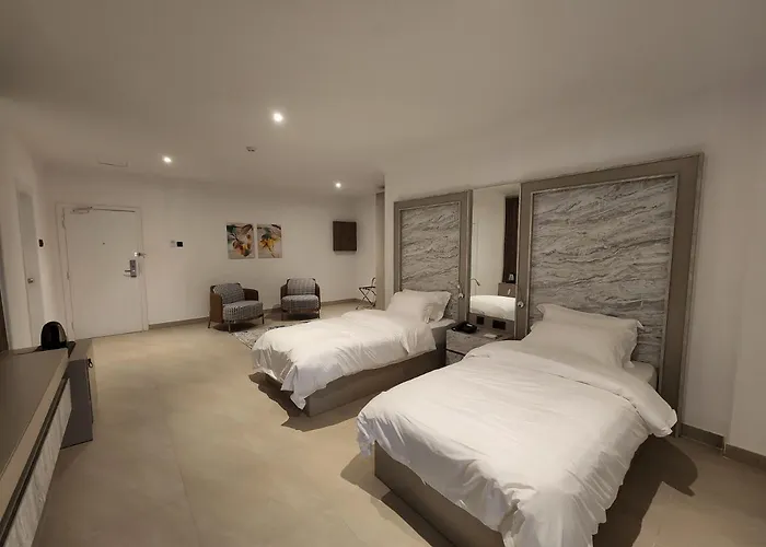 Imperial Suites Hotel