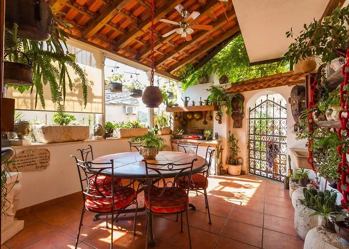 Apartments And Rooms With Wifi Makarska - 11063