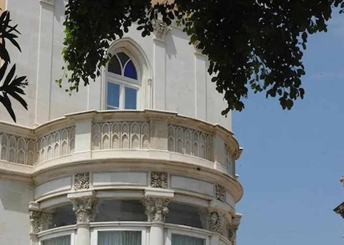 Hotel nahe College: Grand Hotel Ortigia