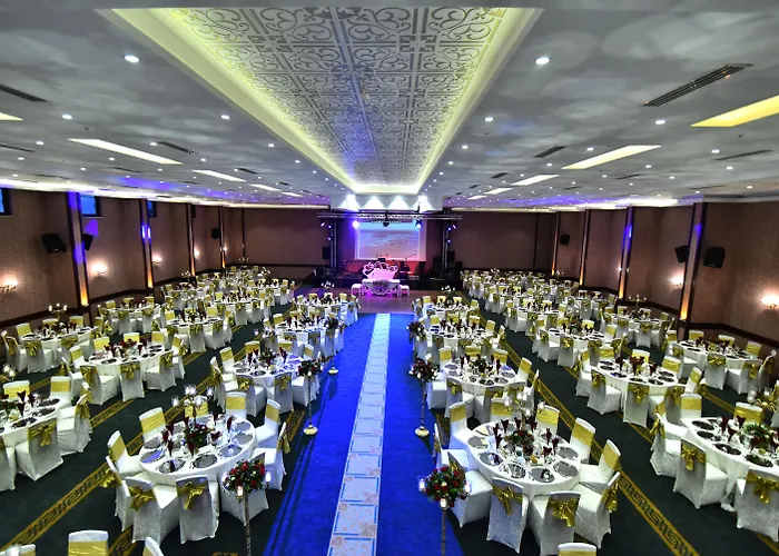 Kurhotel: Azka Hotel