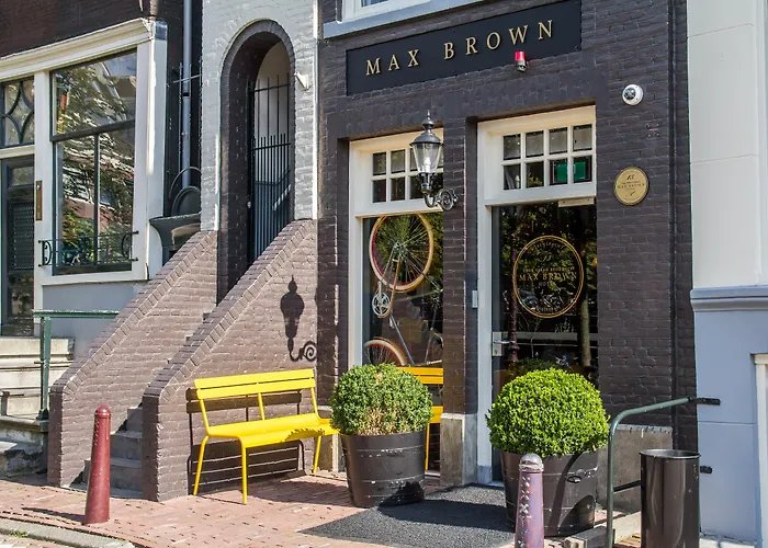 Max Brown Canal District, Part Of Sircle Collection